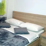 Vila Vodice Апартаменты