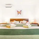 Vila Vodice Апартаменты