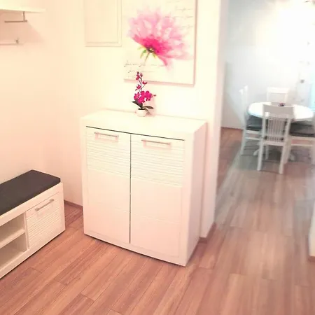 Vila Vodice * Βόντιτσε